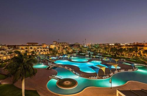 6th of October City Hotel | Mövenpick Hotel Cairo - Media City