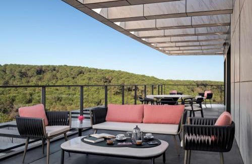 Kagithane Hotel | Mövenpick Living Istanbul Saklivadi