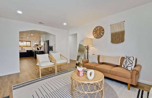 San Jose House | M&J@Modern SFH 3B1.5B/nr Shopping/AC/WiFi 732