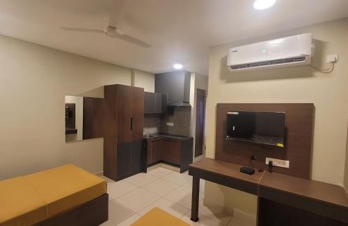 Vellore Hotel | M Square