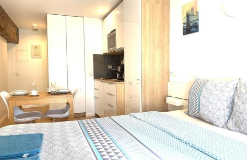 Quartier Centre Ville Apartment | M11 Le vieux MassyRER600mOrly20 minNetflixNeuf