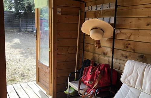 La Roque-sur-Ceze Ski Chalet | Ma petite cabane à la roque sur ceze