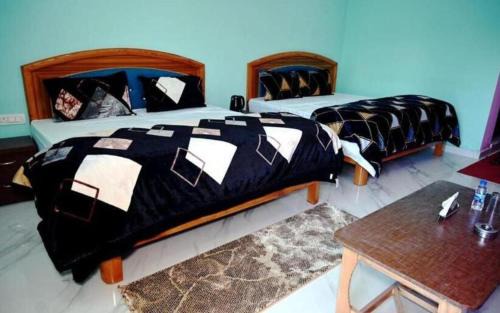 Vijaypur Cabin | Maa Bhagwati Himdarshan Hotel and Restaurant By StayApart