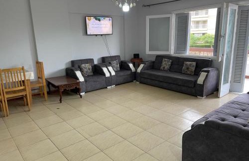 Al-Muntazah Apartment | Maamoura Beach 1
