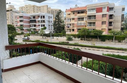 Al-Muntazah Apartment | Maamoura Beach 1