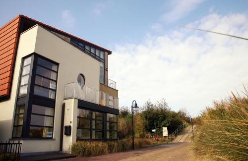 Cadzand-Bad Apartment | Maanvis