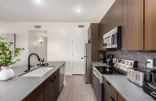 North Scottsdale Condo | Macallister Luxe 1008 | Close to Golf |Heated Pool