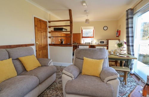 Llanybydder Cottage | Machlud Haul
