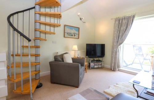 Y Felinheli House | Machlud Ynys