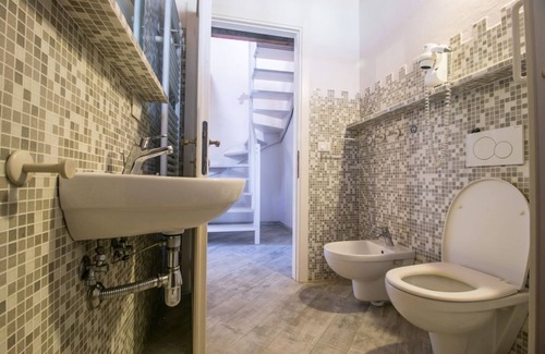 Cecina Apartment | Macine , two-bedroom terraced house (on two floors)