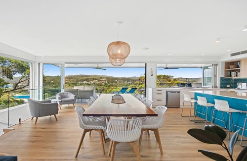 Copacabana House | MACSVIEW @ COPA | Accom Holidays