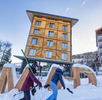Saint-Pierre-de-Clages Hotel | MAD Mount Hotel & Spa