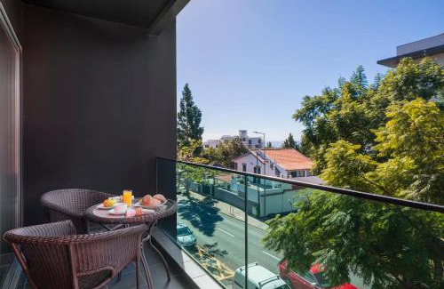 Santo Antonio Apartment | Madalenas II by An Island Apart