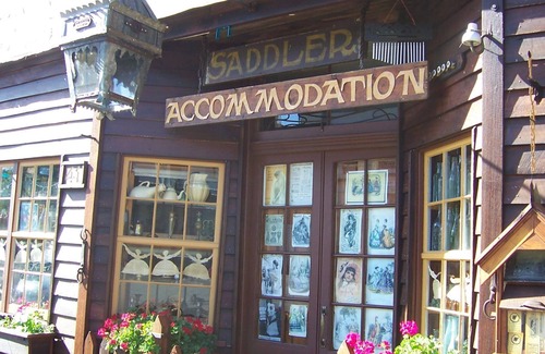Clunes Cottage | Madam Saddler A Gorgeous Accommodation In Clunes.