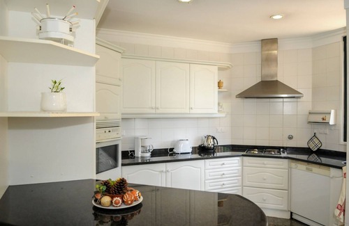 Canico Villa | Madeira Bello - Four Bedroom Villa, Sleeps 10