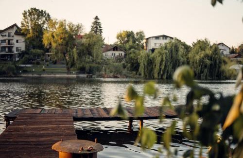 Balotesti Villa | Madison Lake Villa