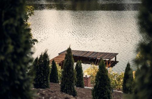 Balotesti Villa | Madison Lake Villa