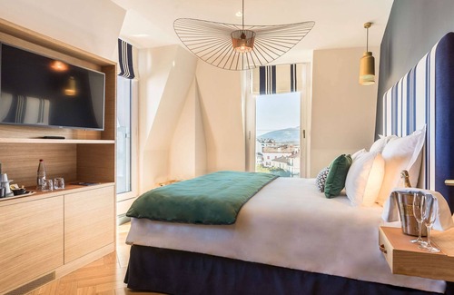 Saint-Jean-de-Luz City Center Hotel | MADISON Saint Jean de Luz - Handwritten Collection