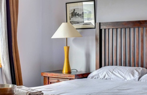 Cardigan House | Madiwela in the beautiful Cardigan