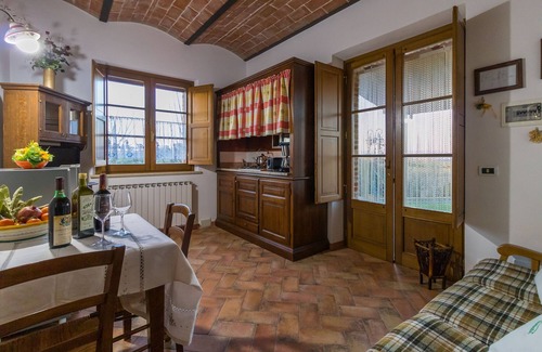Casamaggiore Apartment | Madone P, apartment in agriturismo. Pool, WiFi, tennis