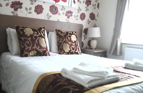 Menai Bridge House | Maen Hir