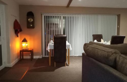 Menai Bridge House | Maen Hir