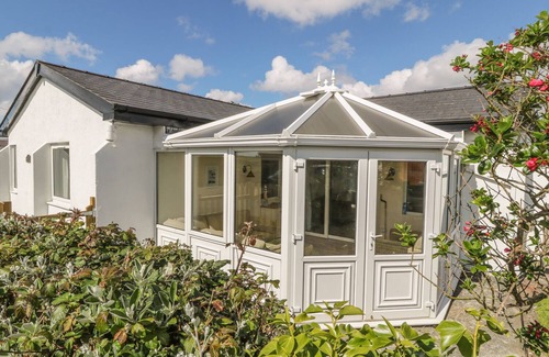 Garn Fadryn House | MAES Y COED, pet friendly, with a garden in Morfa Nefyn