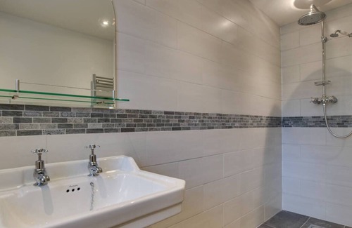 Llanaelhaearn House | Maes y Llan in Caernarfon