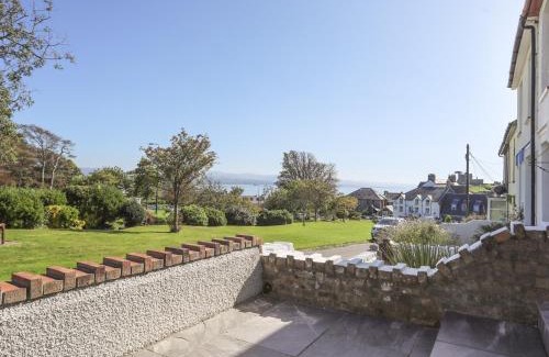 Criccieth House | Maes-Yr-Haf