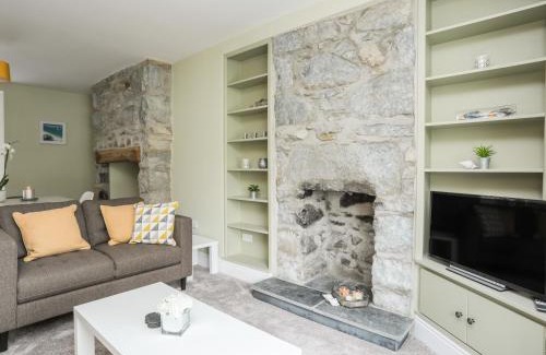 Criccieth House | Maes-Yr-Haf