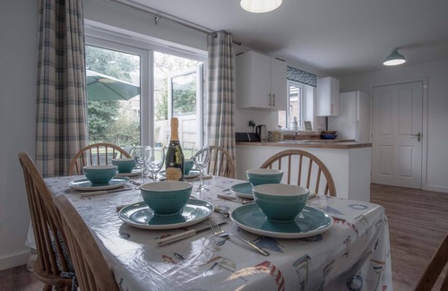 Narberth House | Maes Yr Odyn - 3 Bedroom Holiday Home - Narberth