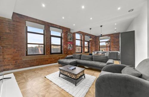 Leeds City Center Apartment | Mag-a-zine Loaded - 2BDR - city centre - Sleeps 5