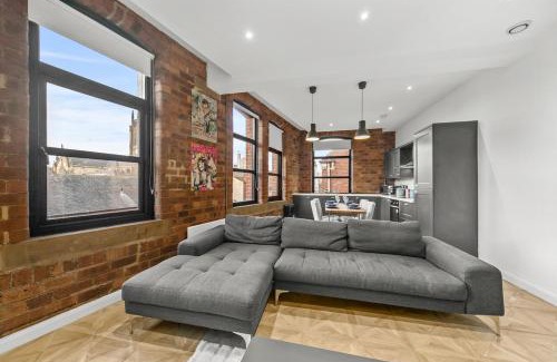 Leeds City Center Apartment | Mag-a-zine Loaded - 2BDR - city centre - Sleeps 5