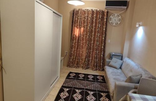 Village Road Apartment | Magawish Aquarium Cozy Studio