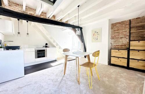 Laon Apartment | Magic Cathédrale