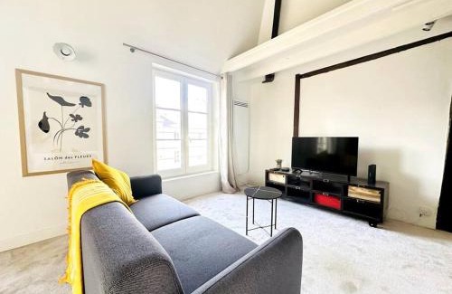 Laon Apartment | Magic Cathédrale