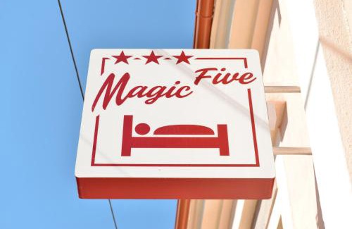 Reghin House | Magic Five - Cazare Reghin *