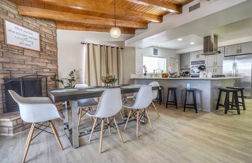 Fullerton House | ❀ Magical Days home ❀ Disneyland ◦ Beach ◦ Fast WIFI ◦ Anaheim ◦ Games ◦ Family
