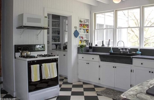 Portland Cottage | Magical Rambling 5 Bedroom Cottage Built 1904 By John Calvin Stevens