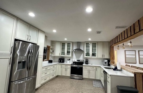 Rio Grande Park House | Magical & Spacious - 3,300 SF Home 11 mins to Universal S. & 25 mins to Disney.