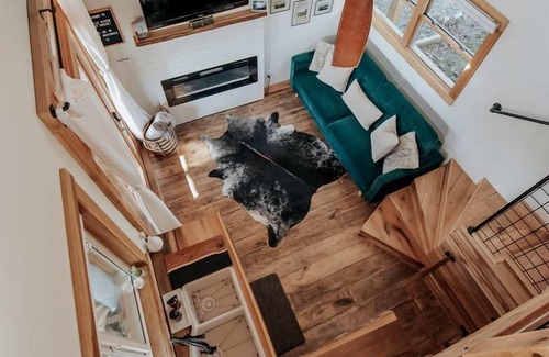 Maryville House | Magical Tennessee Tiny House with a Rooftop Deck