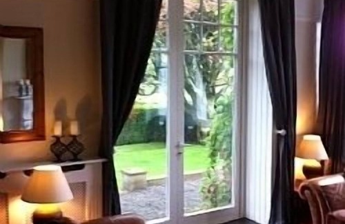 Knelston House | Magnificent Country House in the Gower, minutes from wonderful beaches