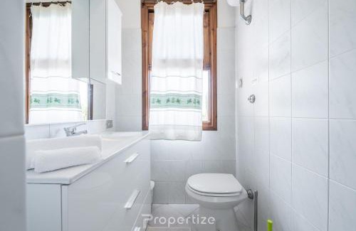 Villaggio Mandorli Villa | Magnifica Villa by Propertize