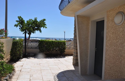 Narbonne-Plage Villa | Magnificent comfortable villa T4 in front of sea in Narbonne-Plage