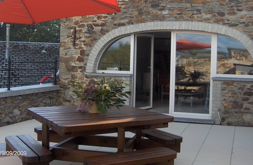 Libin House | Magnificent Holiday Home in Libin with Barbecue