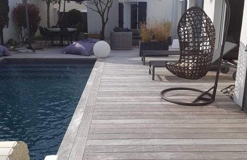 Puilboreau Villa | Magnificent house with swimming pool in a quiet cul-de-sac