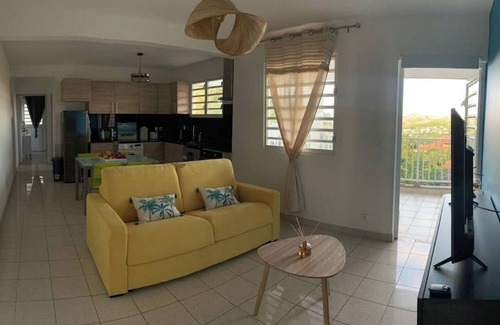 Tartane Apartment | Magnificent luxury T2 apartment, 5 minutes from Anse à l'âne beach.
