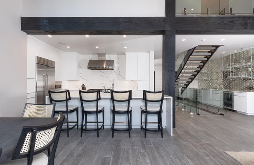 Big Sky House | Magnificent Mountain Views, 6 Bedroom 6.5 Bath, Private Lodge, Ski in/out