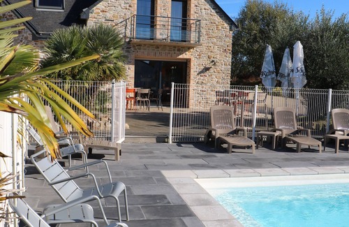 Etel Villa | MAGNIFICENT NEW VILLA CLOSE BEACH WITH HEATED SWIMMING POOL