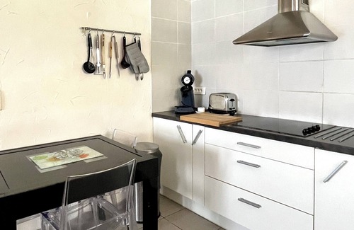 Sainte-Eulalie-en-Born Villa | Magnificent, recently renovated villa with private pool and wooded grounds.